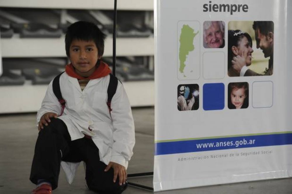Ayuda Escolar: plazo hasta el 28 de diciembre para presentar certificado