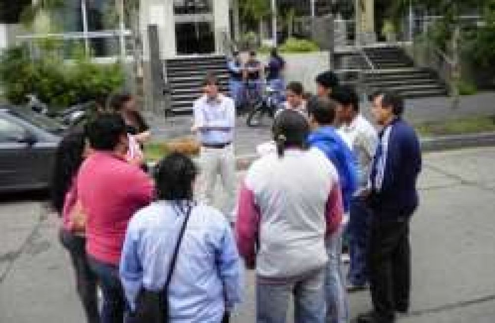 Salud P�blica resolvi� conflicto y trabajadores levantaron la protesta 