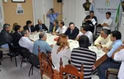 La Federaci�n de Empleados Legislativos con el bloque del PJ 	