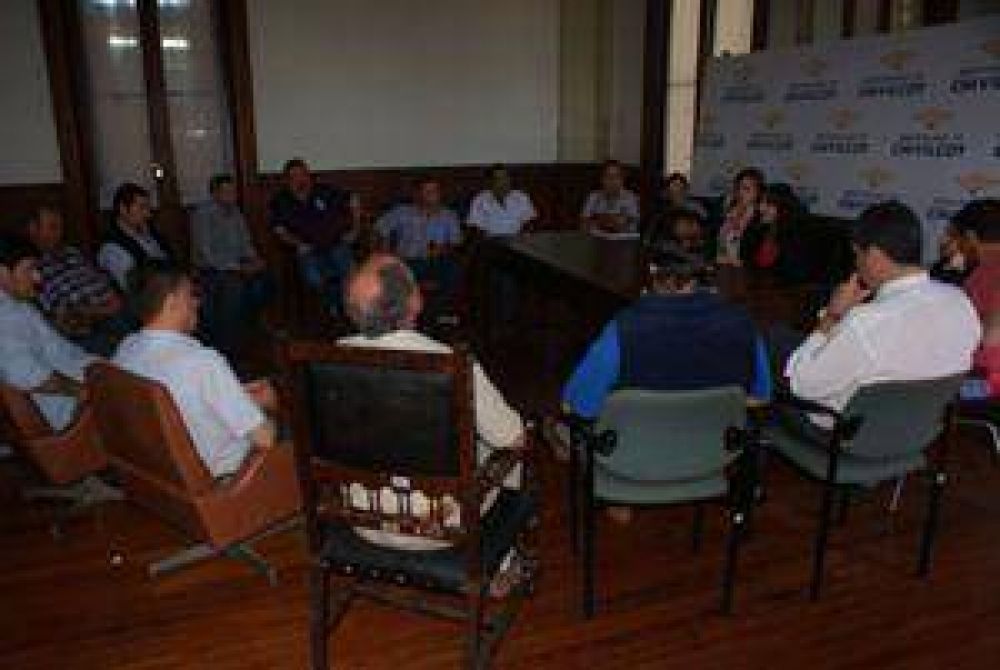 Reuni�n en la Municipalidad de la Comisi�n Local de Emergencia Agropecuaria 