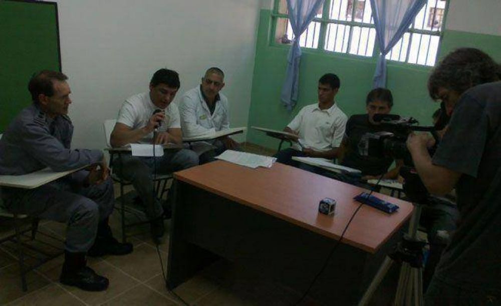 In�dito programa radial de la U4: los internos pidieron por el ciclo universitario