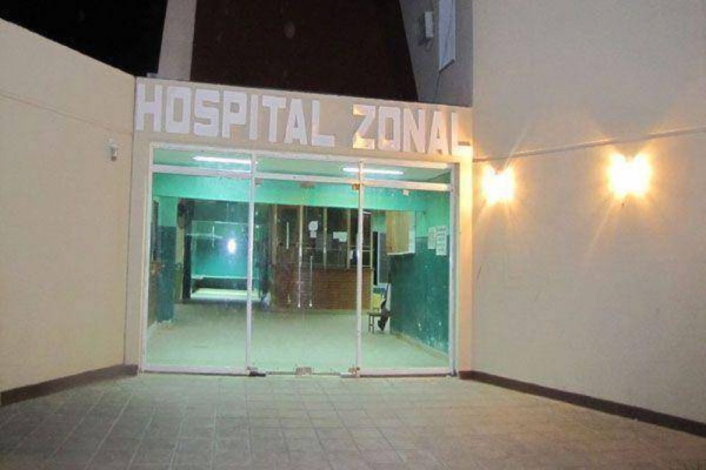 Derrap� con su moto y abandon� el lugar dejando a su acompa�ante herido
