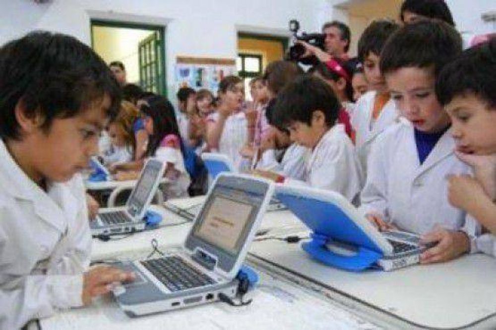Entrega de Netbooks correspondientes a la matr�cula 2012