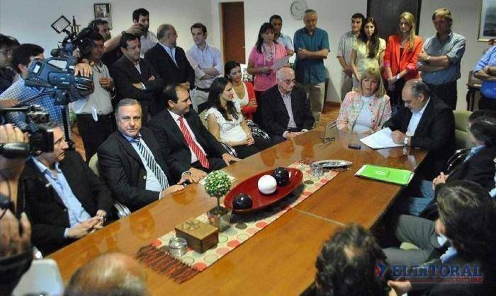 Lanzan plan de trabajo conjunto para intendentes y funcionarios provinciales 