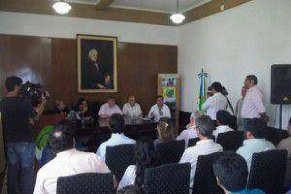  Legisladores y directores municipales de Turismo se reunieron en Libertador
