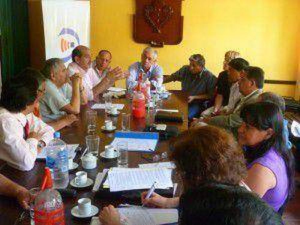  Concejales se reunieron con empresarios del transporte urbano de pasajeros