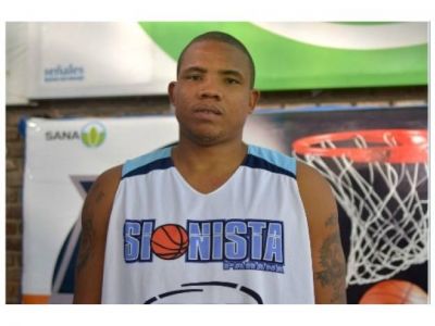 Sionista juega ente Ciclista Olimpico con el debut extranjero