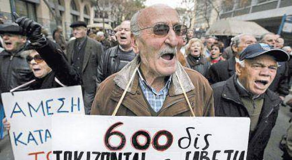 La Corte frena ajustes en Grecia