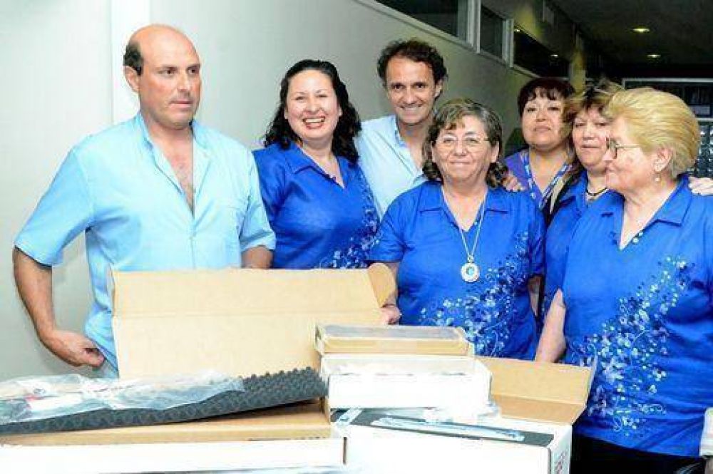 El Hospital Thompson recibi� la recaudaci�n del segundo Festival Art�stico Argentino-Paraguayo