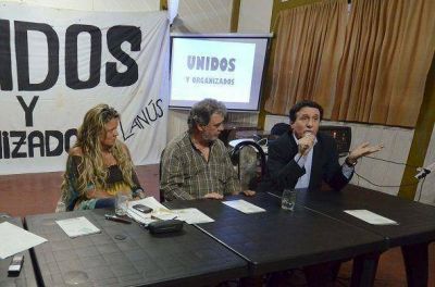 Lan�s: D�az P�rez en encuentros de charlas debates en el distrito