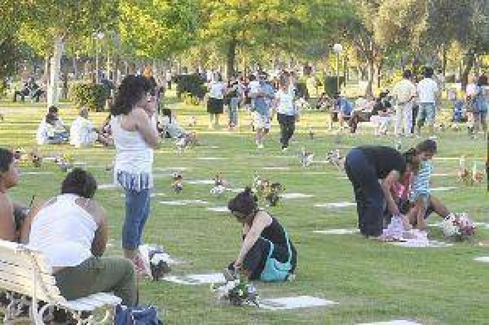 "Esta vida es de paso y debemos obrar con el bien para ganarnos el cielo"