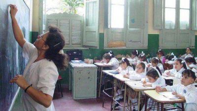 Los gremios docentes se oponen a que el ciclo lectivo 2013 arranque en febrero  