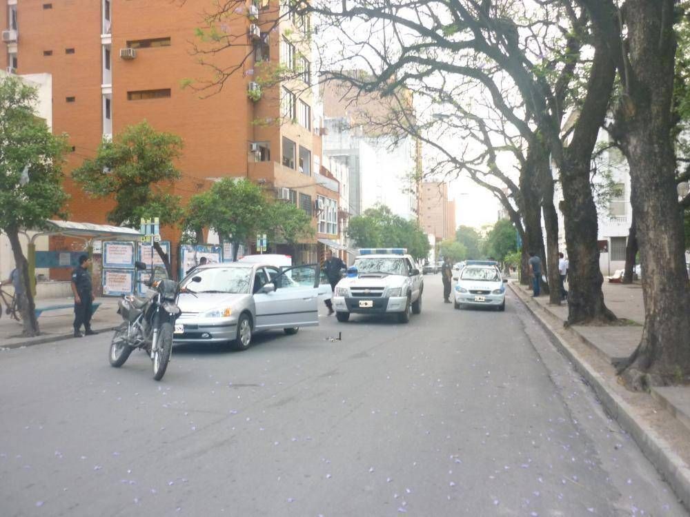 Conmoci�n en barrio Sur: hizo seis tiros al aire y casi mata a un polic�a