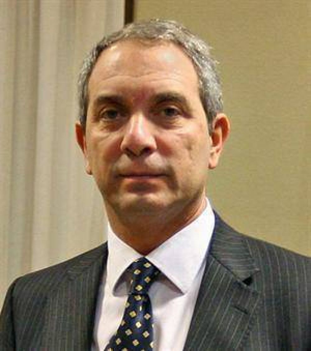 Aumenta el Gobierno la presi�n sobre la Justicia