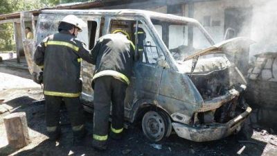 Se incendi� por completo un veh�culo municipal en Mechita