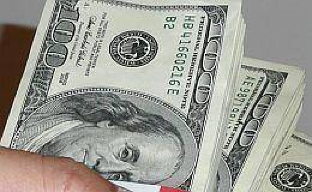 D�lar cerr� estable a $ 4,785. "Blue" baj� a $ 6,33