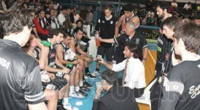 Sufrida victoria de Estudiantes