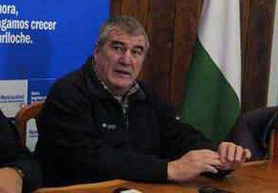 Renunci� funcionario de Bariloche ex agente de Inteligencia