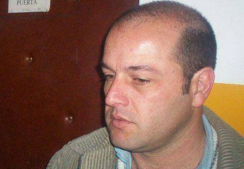 Lastra denuncia a ex titular de la UnTER por presunto manejo irregular del fondo de escuela