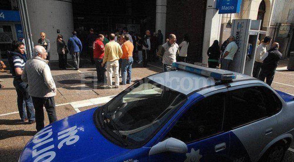 Procesan a tres implicados en el robo al banco Macro
