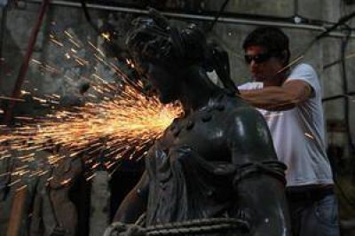 El "hospital" donde se recuperan las estatuas de la ciudad