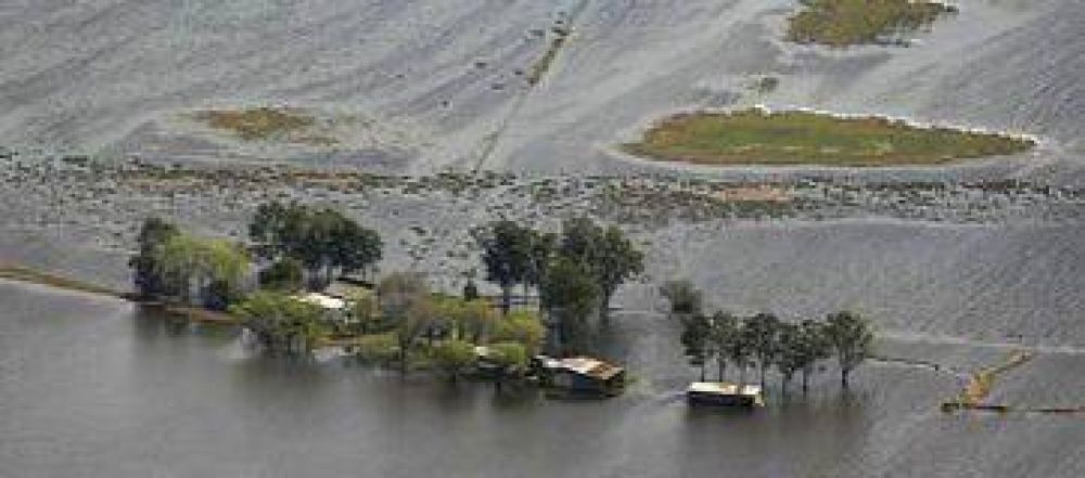 Temporal: contin�a la ayuda para afectados