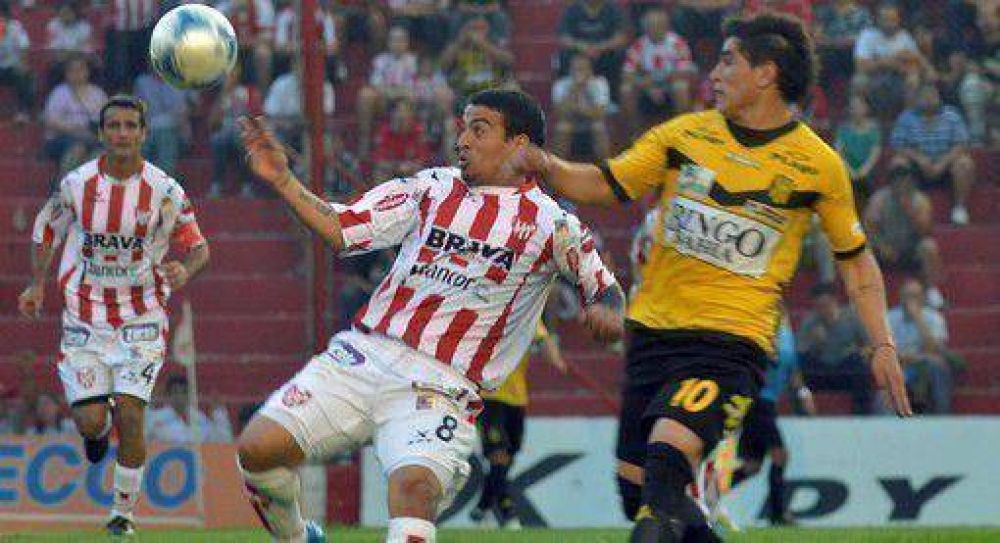 Instituto perdi� con Olimpo, que se convirti� en puntero del torneo 