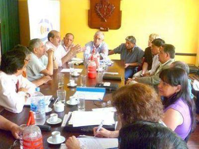 Empresarios piden l�neas 