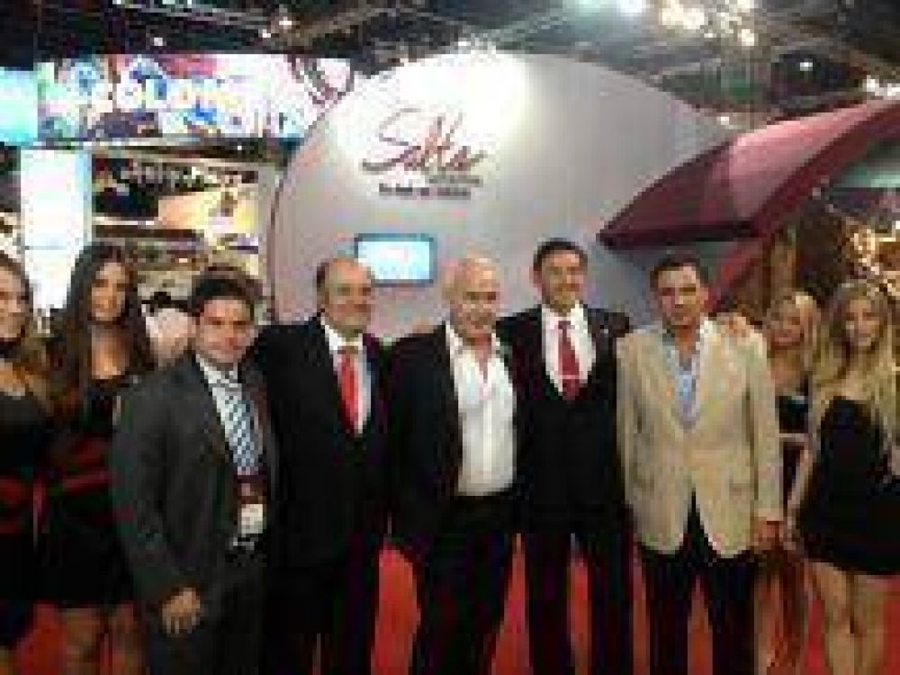 La C�mara de Turismo dialog� con el ministro Meyer en la Feria Internacional de Turismo