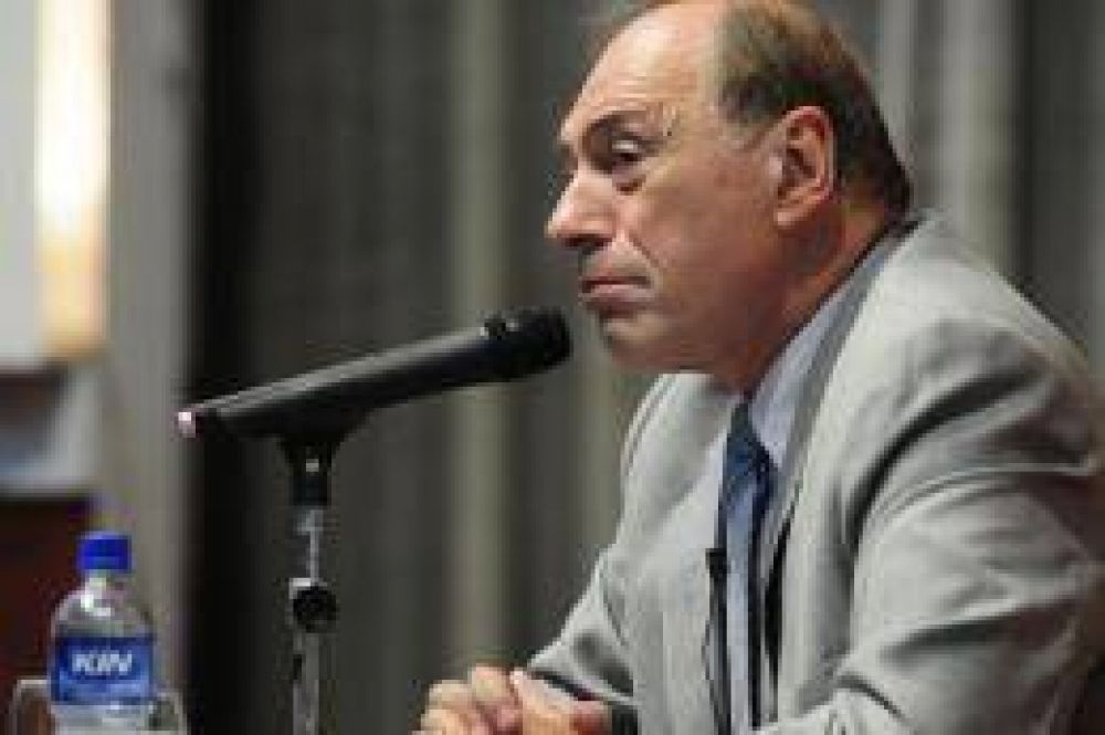 Zaffaroni critic� que no se combata el paco