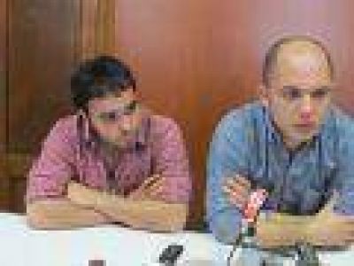 Avelino Zurro: "Me parece que se han sentado a llorar en el rinc�n de la oposici�n"