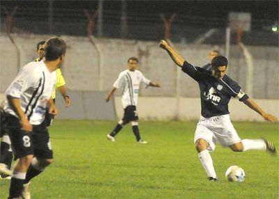 Grupo volvi� a ganar y se puso en la l�nea de Ferro