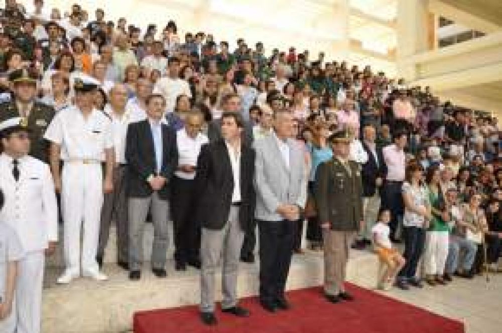 Nuevo Recambio de la Guardia de Honor de la Bandera Ciudadana