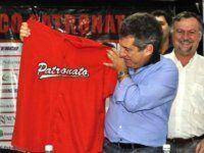La provincia cedi� un terreno al club Patronato para un complejo deportivo
