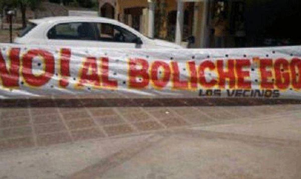 No pudo abrir el boliche Ego