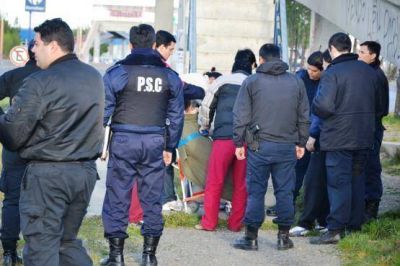 Joven habr�a intentado quitarse la vida en la v�a p�blica