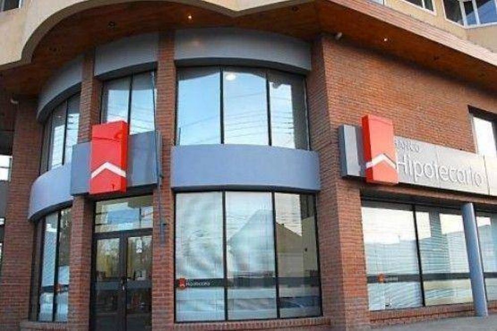 Adjudican pr�stamos PROCREAR a una decena de beneficiarios en Santa Cruz