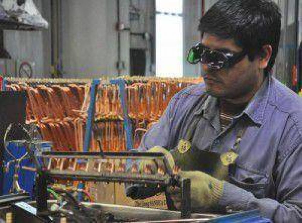 Gobierno e INTI realizar�n jornadas de calificaci�n a soldadores de empresas electr�nicas