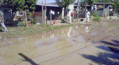 Lomas: fumigan los barrios m�s afectados por la crecida