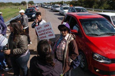 Movilizaci�n en Buenos Aires para reclamar por los derechos pampeanos sobre el Atuel