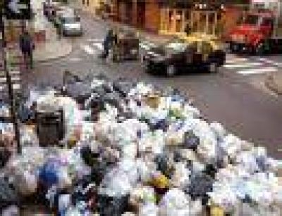 Un lunes repleto de basura en la Ciudad