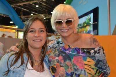 Carmen Barbieri visit� el Stand de San Luis en la FIT