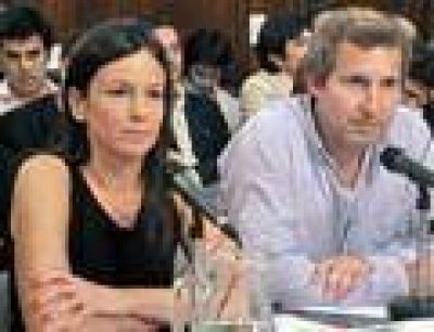 STANLEY FUE A LA LEGISLATURA
