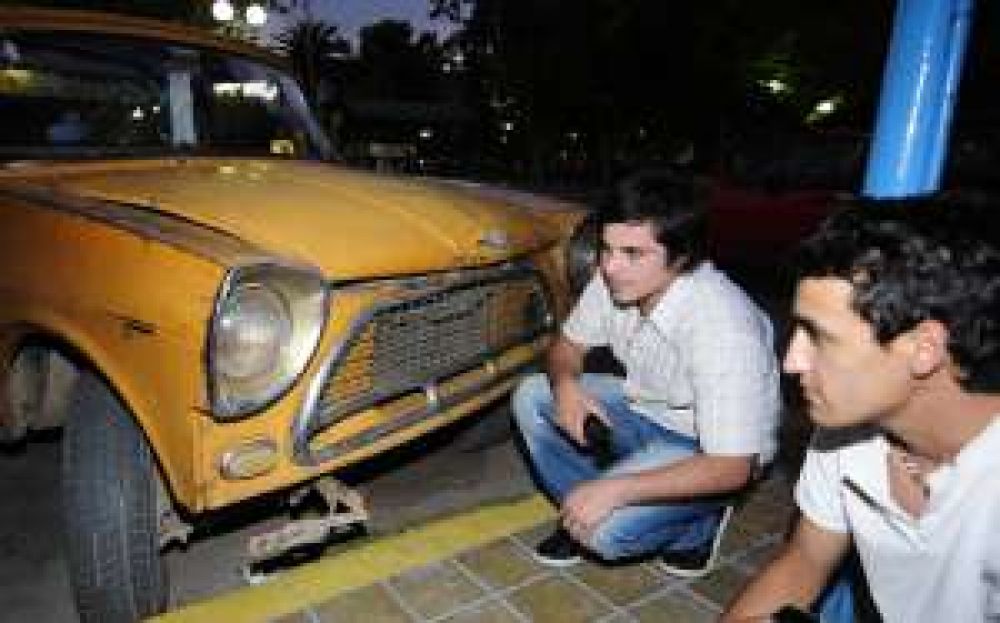 Arrollan y matan a un obrero
