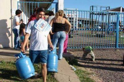 Distribuidoras de gas s�lo venden las garrafas como delivery y a $26