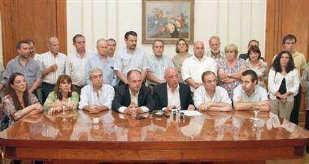 Bonfatti se defendi� de la intenci�n desestabilizadora