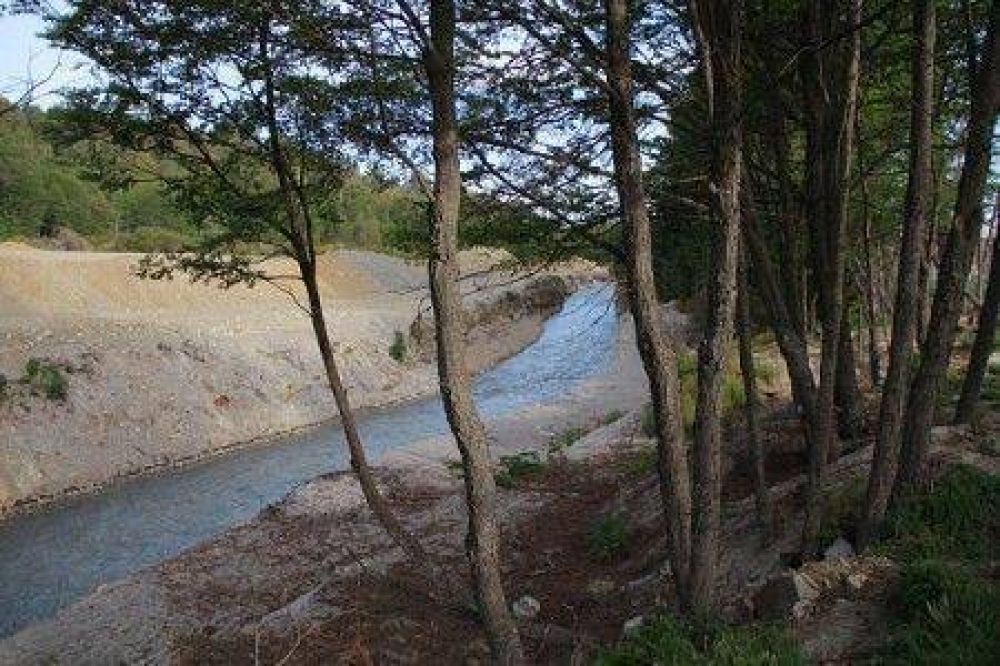 De aprobar planos de un proyecto privado, el Municipio perder�a casi 2 hect�reas de tierra p�blica