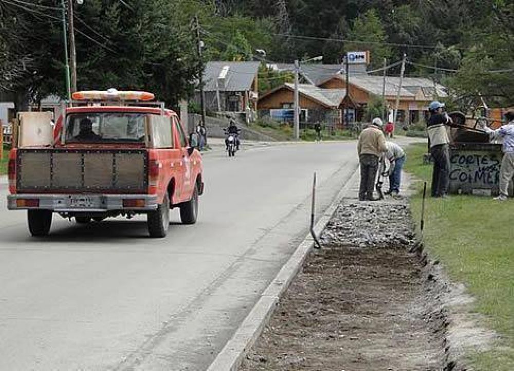 Comenz� la segunda etapa de la obra en la Plaza de Los Pioneros