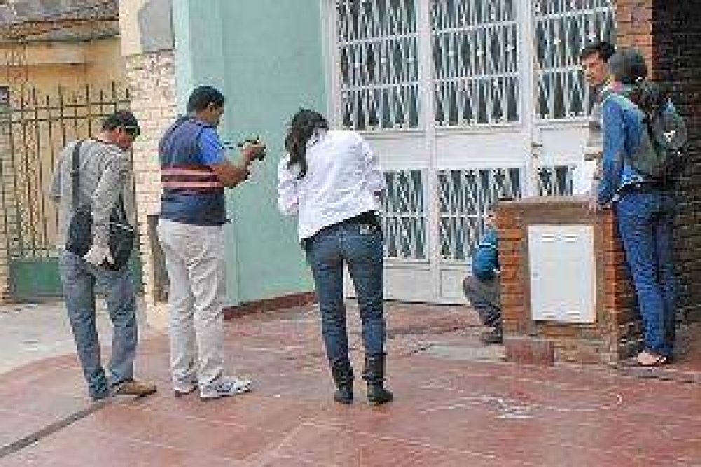 Apareci� el �nico testigo civil que vio a Cascio rematar a Bravo en el piso