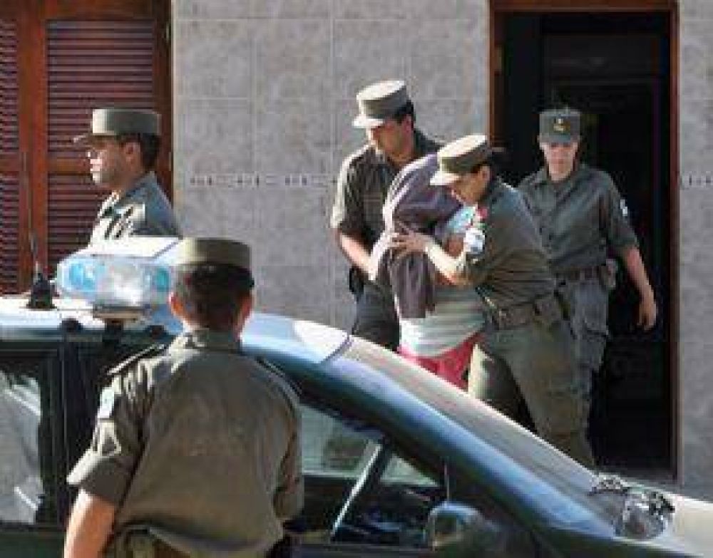 Tres detenidas e importante cantidad de droga secuestrada en allanamiento